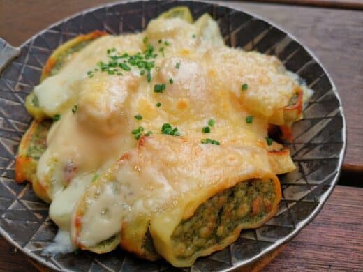 Maultaschen mit Käse überbacken im Tobis in Stuttgart