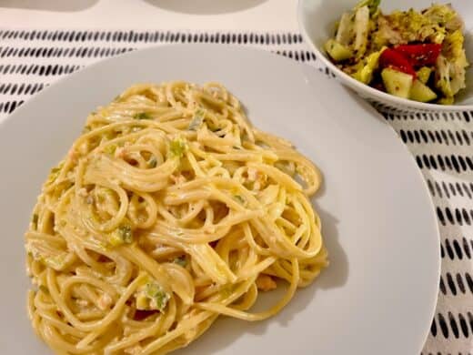 Spaghetti mit Lachs-Lauch-Käse-Sahne-Soße