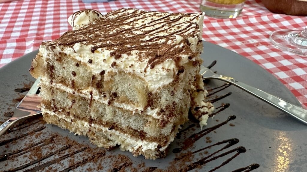 Das - wie immer - geteilte Tiramisu