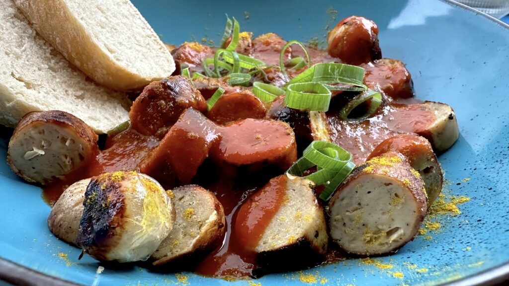 Currywurst mit selbstgemachter Soße