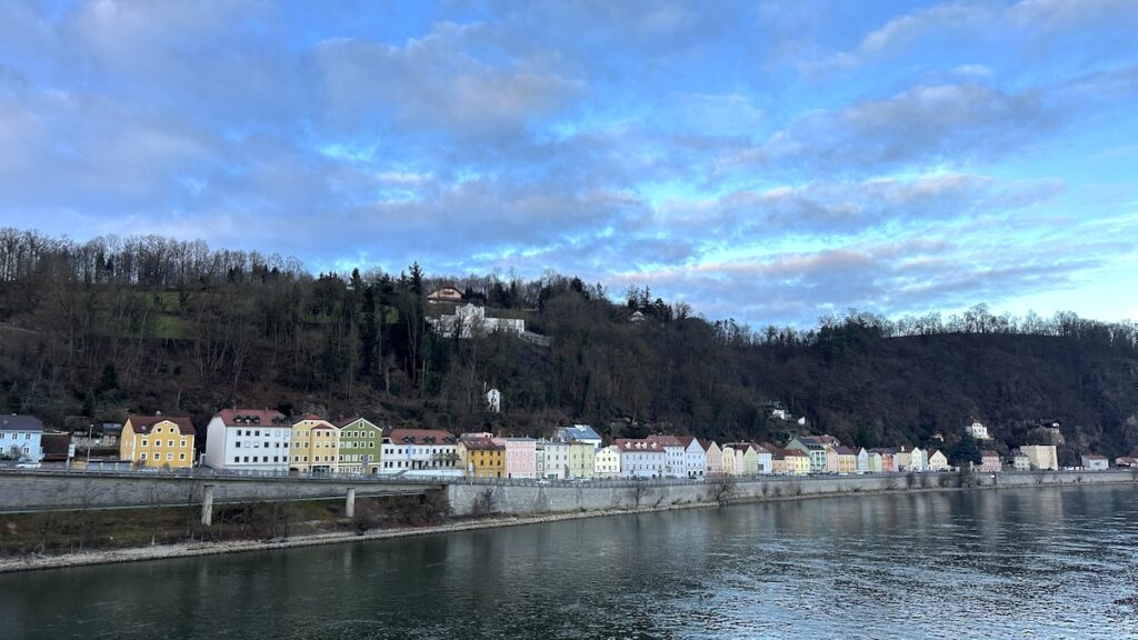 Häuser an der Donau in Passau