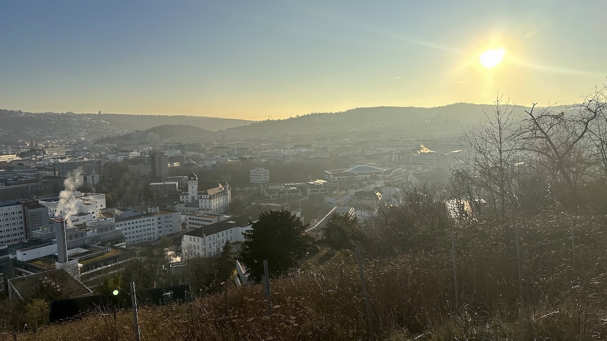 Sonnenuntergangsspaziergang mit Aussicht