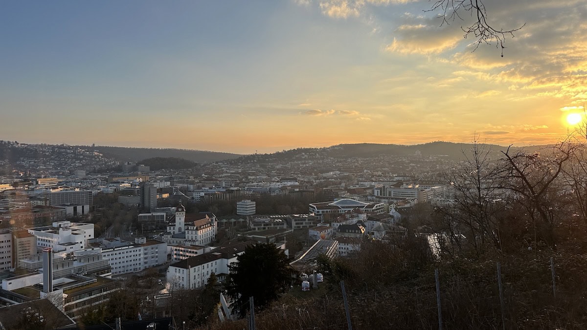 Schöner Sonnenuntergang über dem Stuttgarter Westen