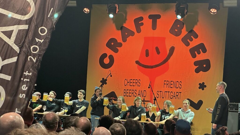 Maßkrugstemmen beim Craft Beer Festival Stuttgart