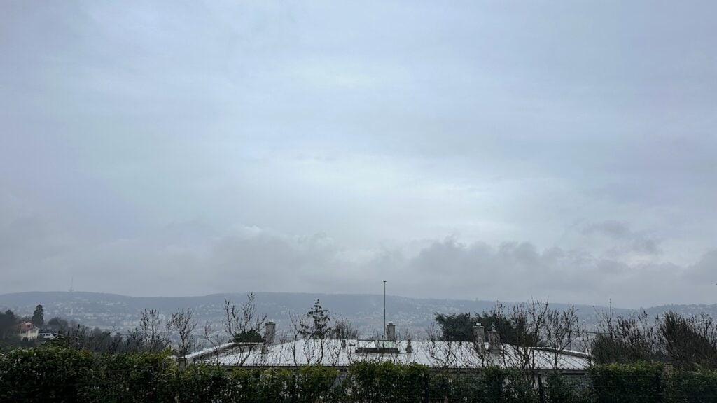 Grau in grau in grau beim Spaziergang