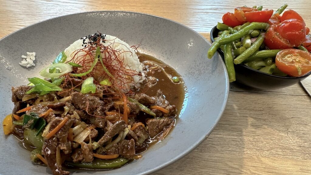 Chop Suey im Betriebsrestaurant