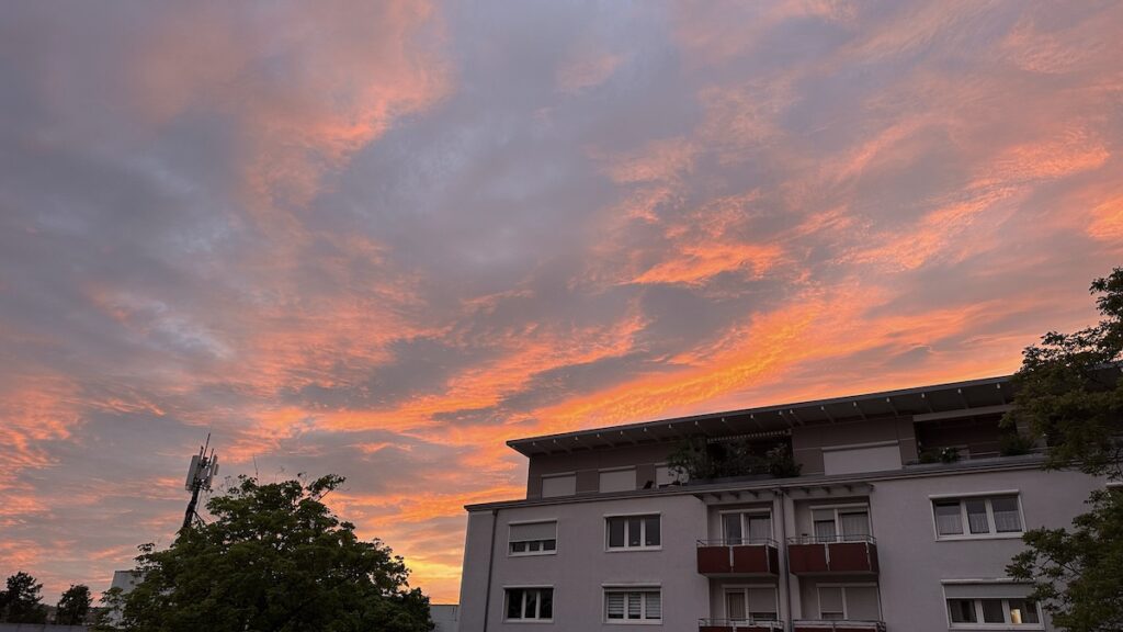 Sonnenuntergang am Sonntag