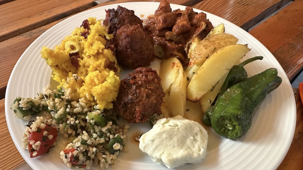 Mein (erster) Teller vom Buffet