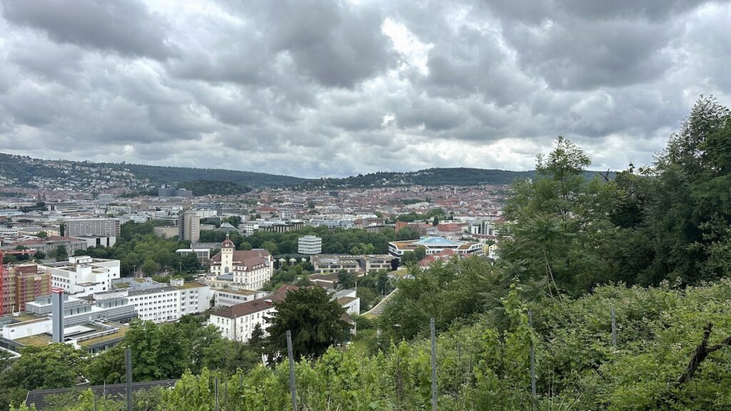 Ausblick bei trübem Wetter mit hoher Luftfeuchtigkeit in Stuttgart
