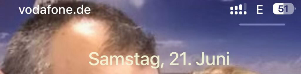 Screenshot Handydisplay vom 21.06: Vodafone meldet nur Edge :/