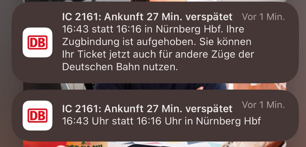 Dann begannen die Verspätungsanzeigen aufzulaufen. Und der Screenshot mit +27 war nicht der Endstand der Verspätung