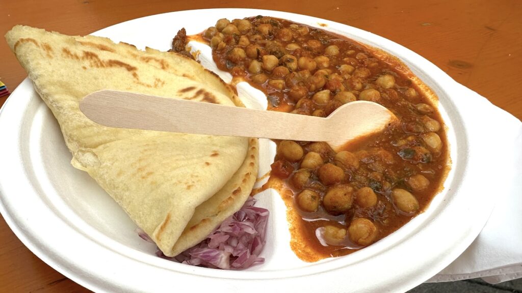 Indisches Essen, vegan mit Kichererbsen