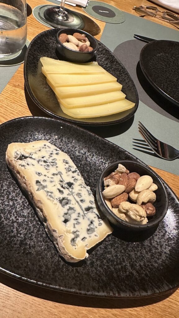 Zweierlei sehr leckerer Käse