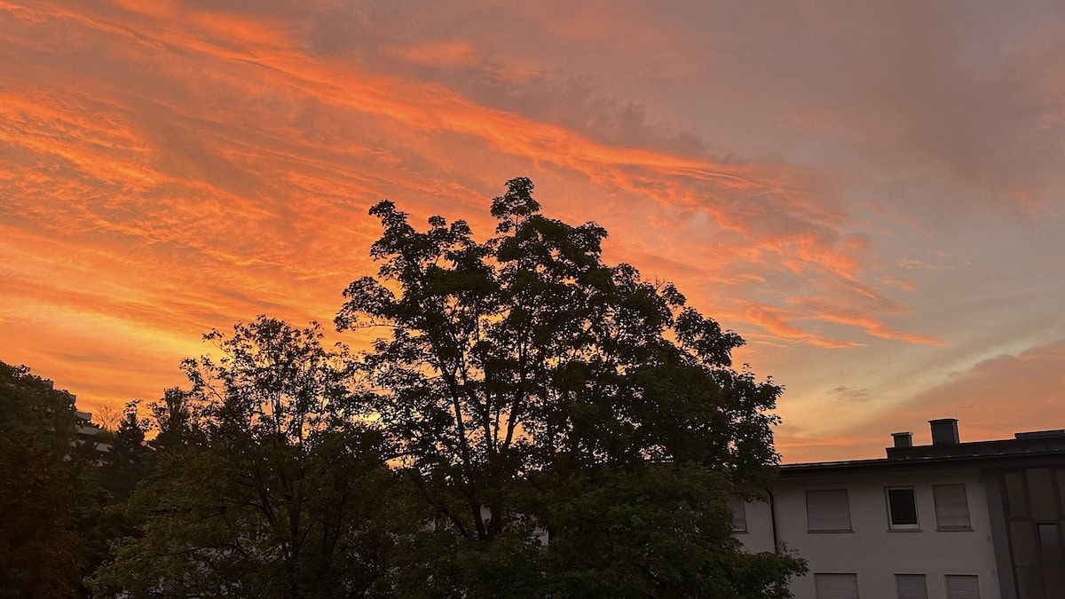 Sonnenaufgang am Dienstag