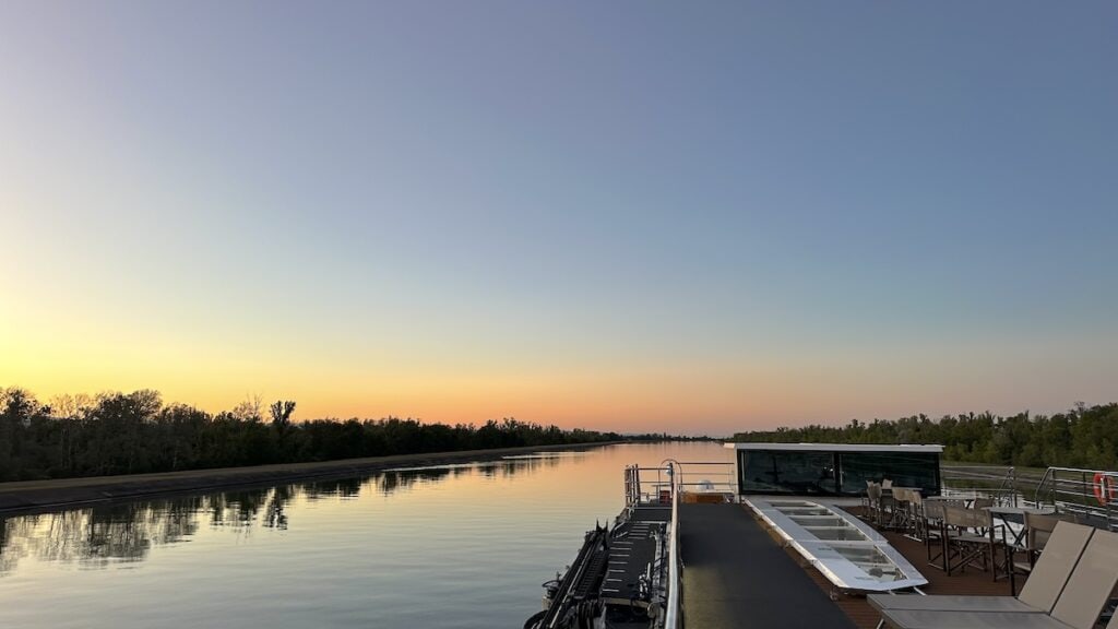 Sonnenuntergang auf dem Rhein
