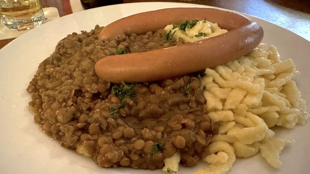 Linsen mit Spätzle im Schlesinger