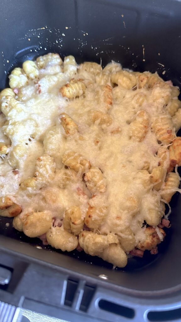 Gnocchi mit Sahne und Käse überbacken aus dem AirFryer