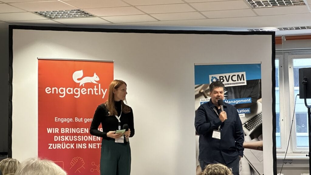 Frank Feldmann und Vivian Pein bei der Begrüßung zum #ccb25