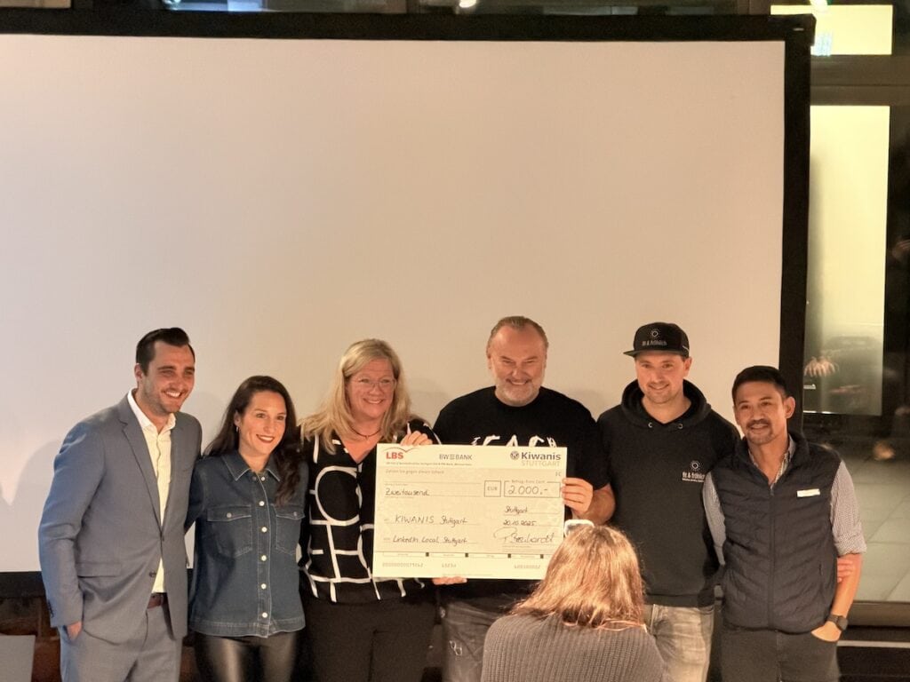 Spendenübergabe an KIWANIS