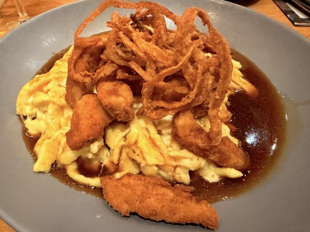 Brauhaus Knusperle - Frittiertes Fleisch mit Kässpätzle