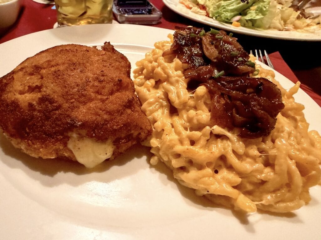 Cordon bleu "Zur Alten Schmiede" mit Kässpätzle