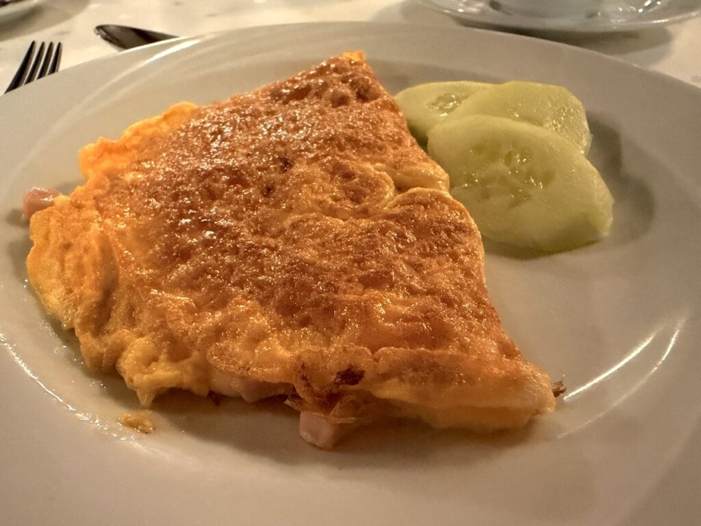 Mein tägliches Omelette. Steht nicht auf der Karte, aber wenn man nett fragt...
