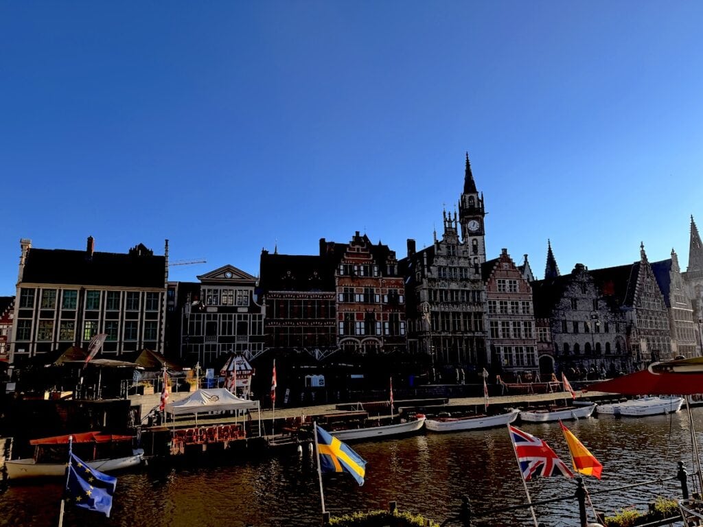 Blick über den Kanal in Gent