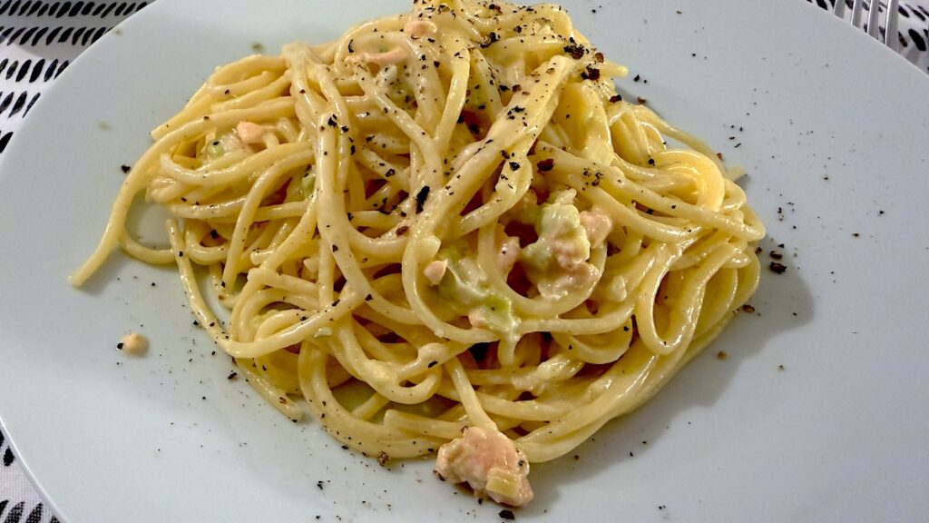 Lachs-Lauch-Sahne-Parmesan-Spaghetti