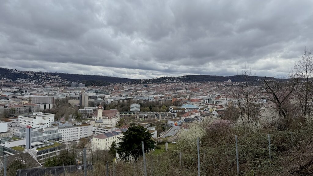 Ausblick am Samstag, grau in grau