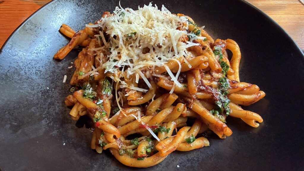 Strozzapreti in der Metzgerei