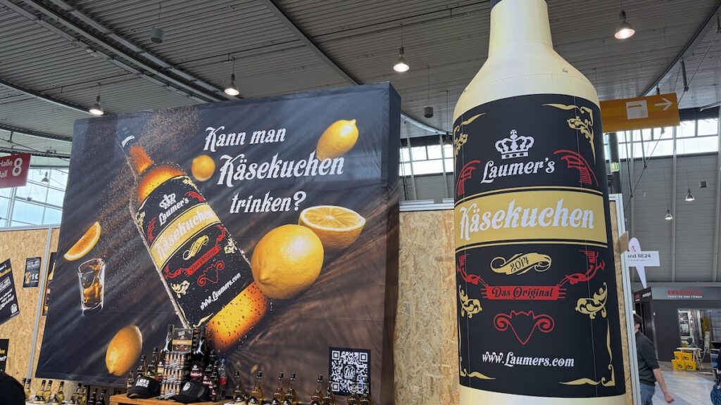 Käsekuchen flüssig. Fragt nicht (aber lecker)