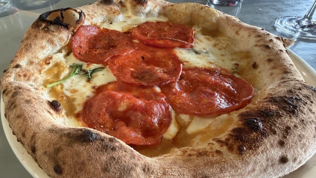 Leckerste Pizza im Italo Disco