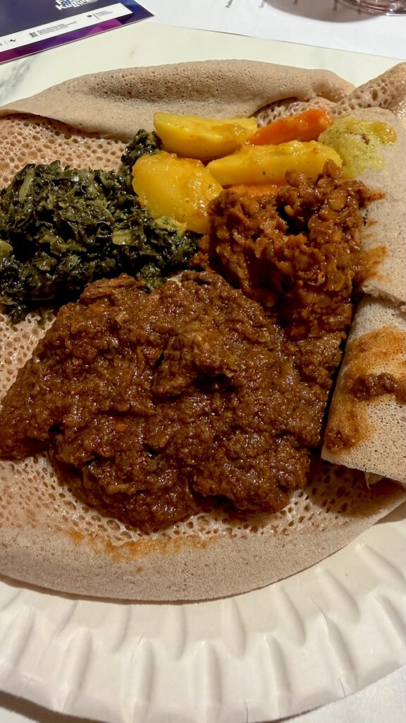 Mein afrikanischer Teller beim Frühjahrsempfang