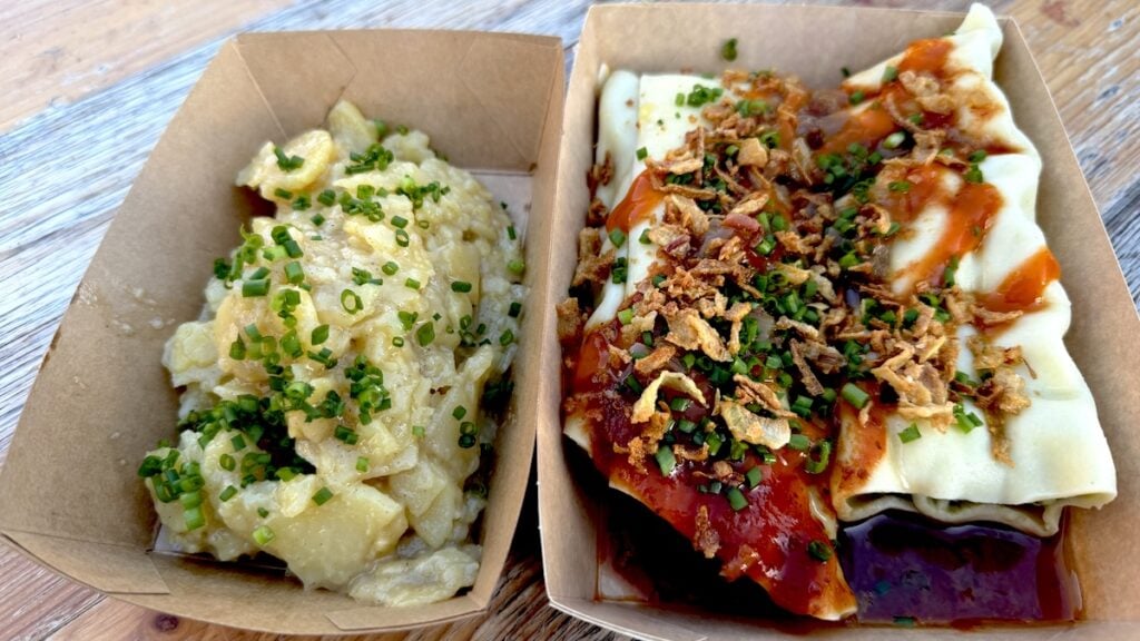 Maultaschen XXL mit Habanero-Soße und Kartoffelsalat