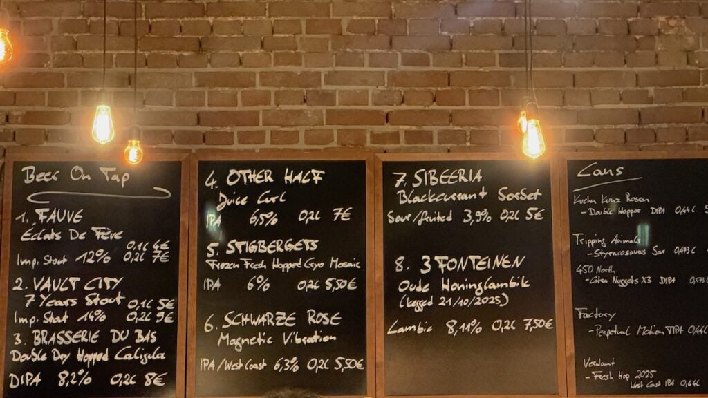 On Tap im Mon Petit Café am Mittwoch