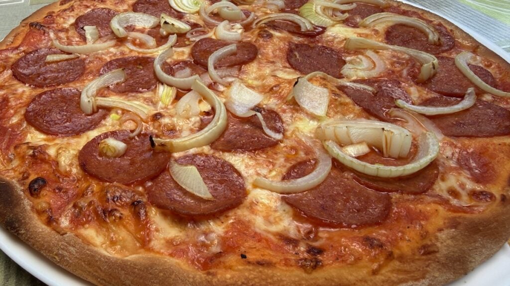 Pizza im Italo 90