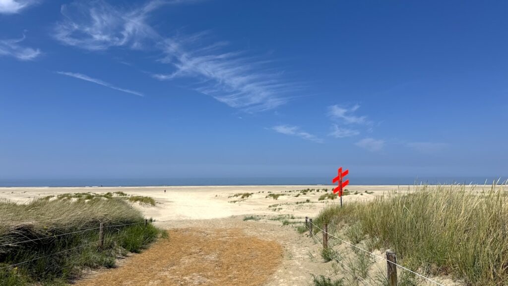 Abgang zum Strand vom Café Wilhelmshöhe