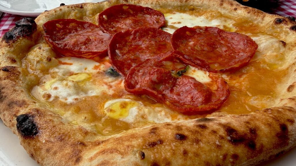 Pizza Datterino irgendwas. So lecker