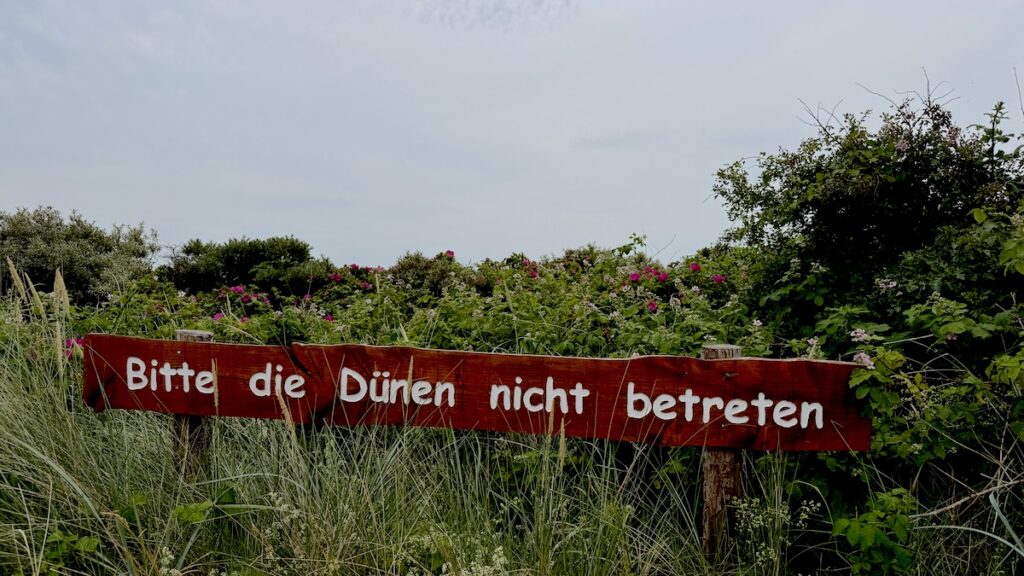 Dünen nicht betreten Schild