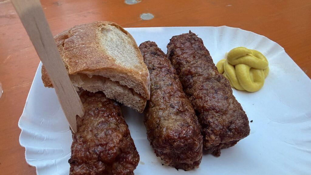 Mici von den Rumänen