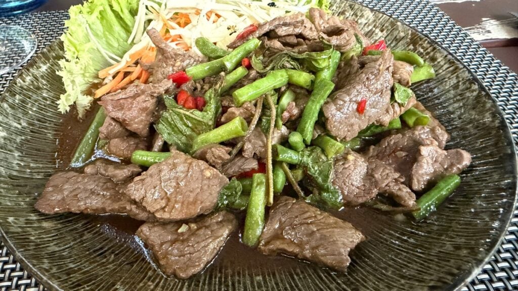 Pad Grapau mit Rindfleisch