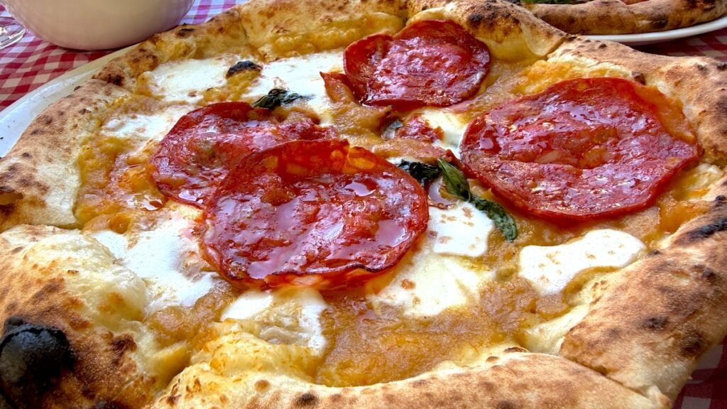 Lieblingspizza im Italo Disco