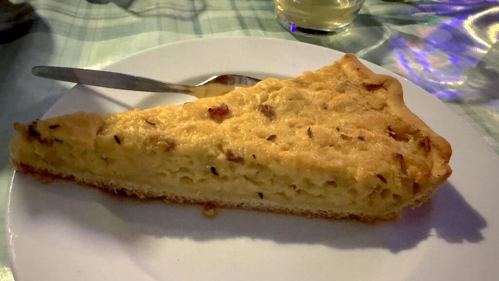 Zwiebelkuchen im Hahn's Mostbesen