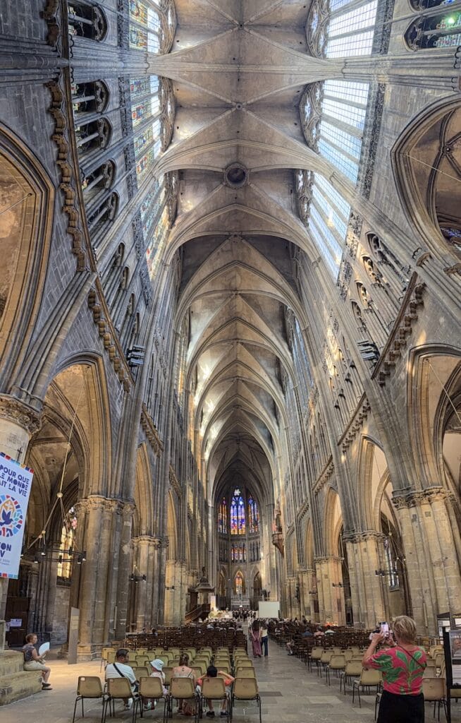 Panorama in der Kathedrale Metz