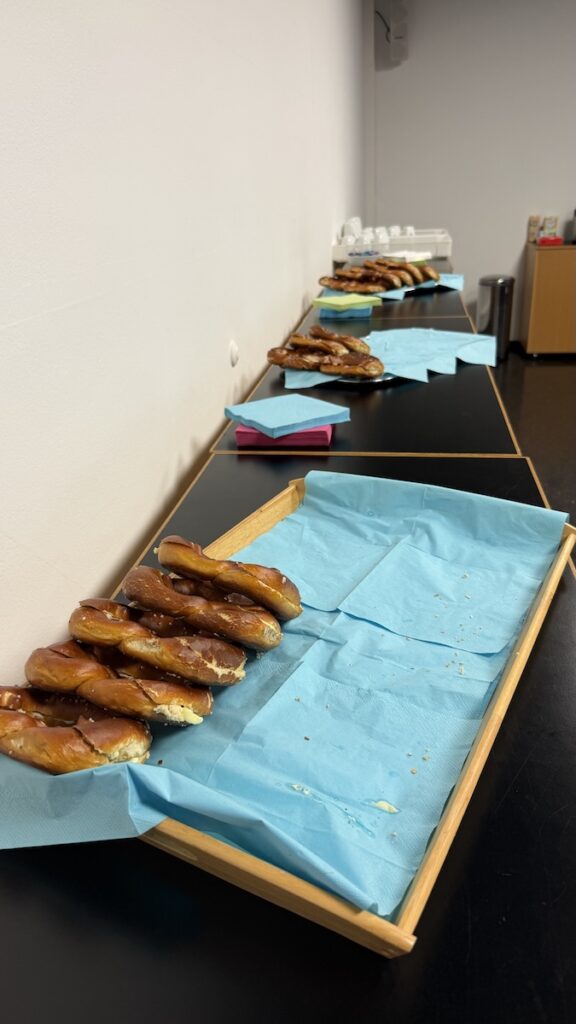 Brezeln mit und ohne Butter zum Frühstück am Freitag vom Barcamp Pforzheim 2026