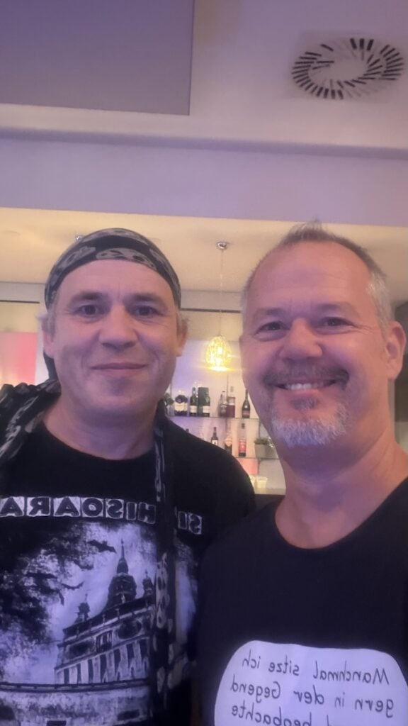 Torsten und ich im IBIS Hauptbahnhof Karlsruhe