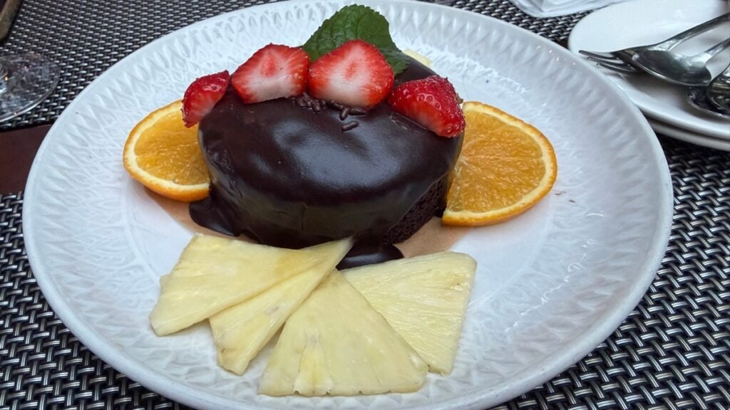 Schokokuchen als Nachtisch