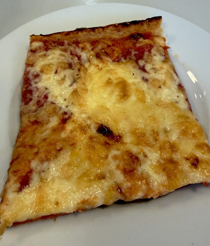 Pizza Salami für mich am Samstagabend