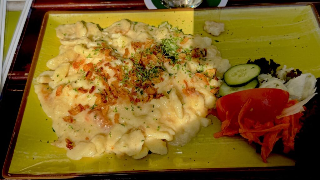 Kleine, aber unfassbar leckere Portion Kässpätzle